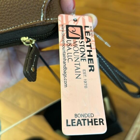 Stone Mountain Cornwall phone wristlet brown. NWT - Picture 8 of 10
